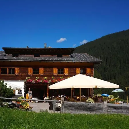 Szálloda Schraemli's Lengmatta